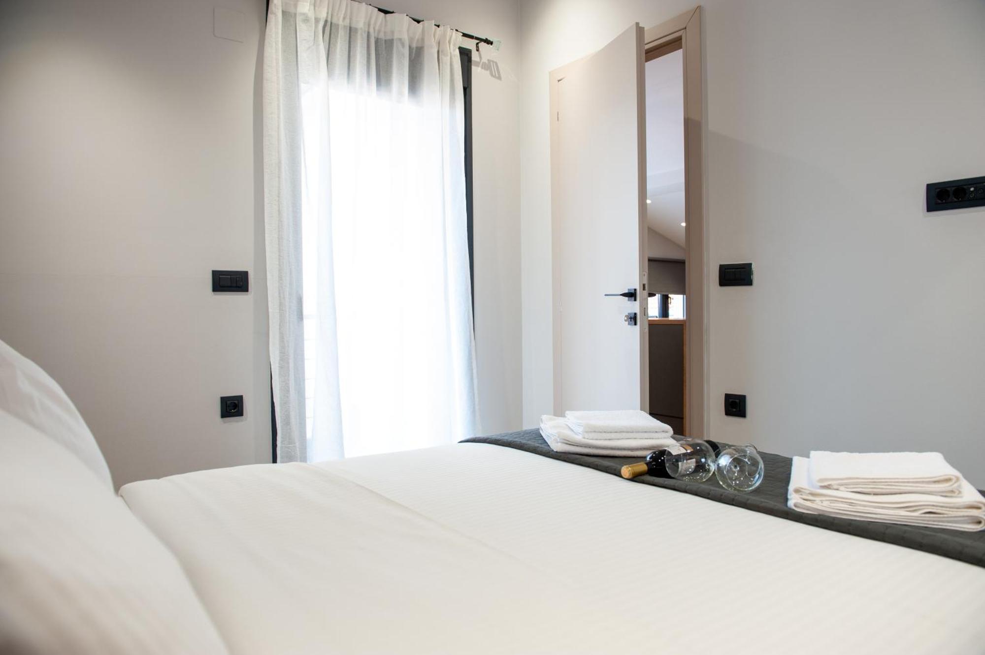 Lovely Guesthouse - 58M2 Mountain View Ioannina Exterior photo